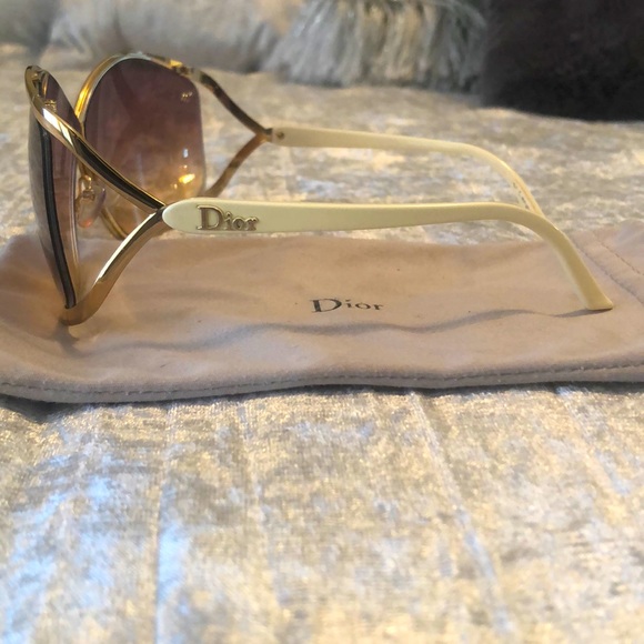 Women’s Christian Dior sunglasses - Picture 2 of 9